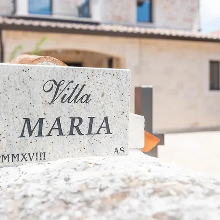 Maria Tadini Vila Kastelir