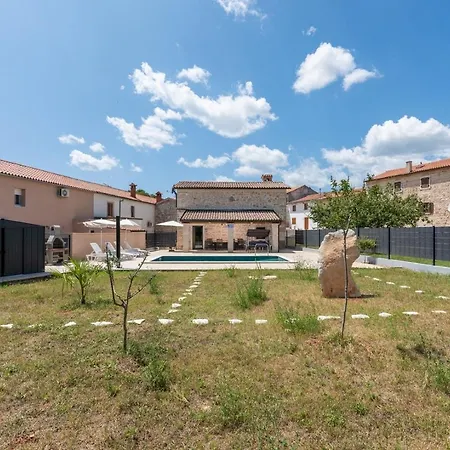 Vila Maria Tadini