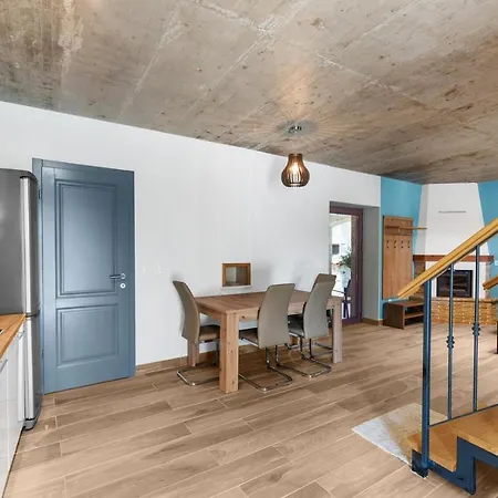 فيلة Maria Tadini