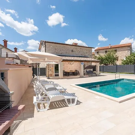 Villa Maria Tadini Kaštelir